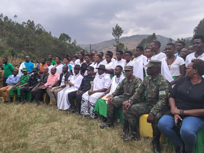 Gicumbi: The District Administration Commended the Activities of Inkomezabigwi, Class 12, and Called for Continued Cooperation in Various Programs.