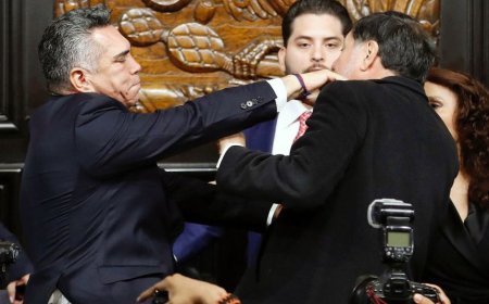 Mexique: Ingumi iravuza ubuhuha Muri Sena