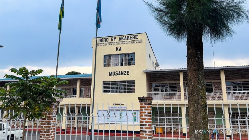 Musanze: Akurikiranweho kwica abantu batatu abatwitse