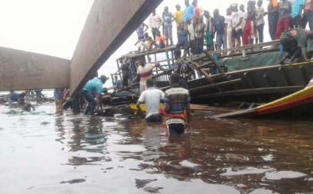 DRC: Ubwato bwari butwaye abarenga 100 bwarohamye